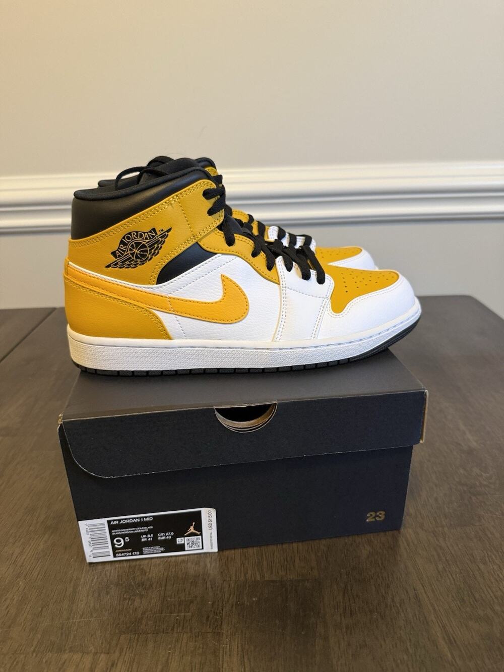 Jordan 1 Mid University Gold Sneakers Size 9.5
